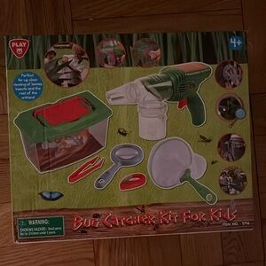 PLAY Bug catcher kit for kids - so much fun! Ages 4+

NEW NEVER OPENED